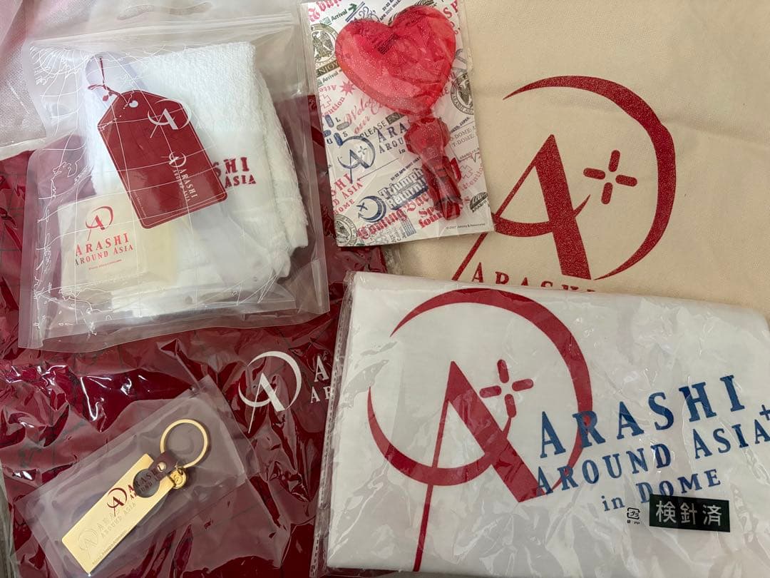 嵐 AROUND ASIA トラベル キーホルダー ペンライト Tシャツ バッグ 2026年最新】嵐・・ ペンライト aroundの人気アイテム - メルカリ