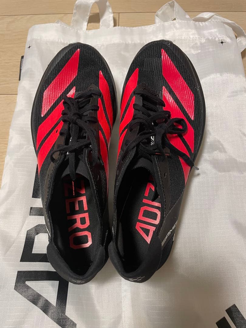 アディゼロ　アンビションAMG 25.0cm