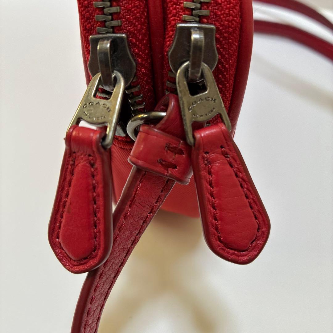 COACH レッド ショルダーバッグ ナイロン - メルカリ