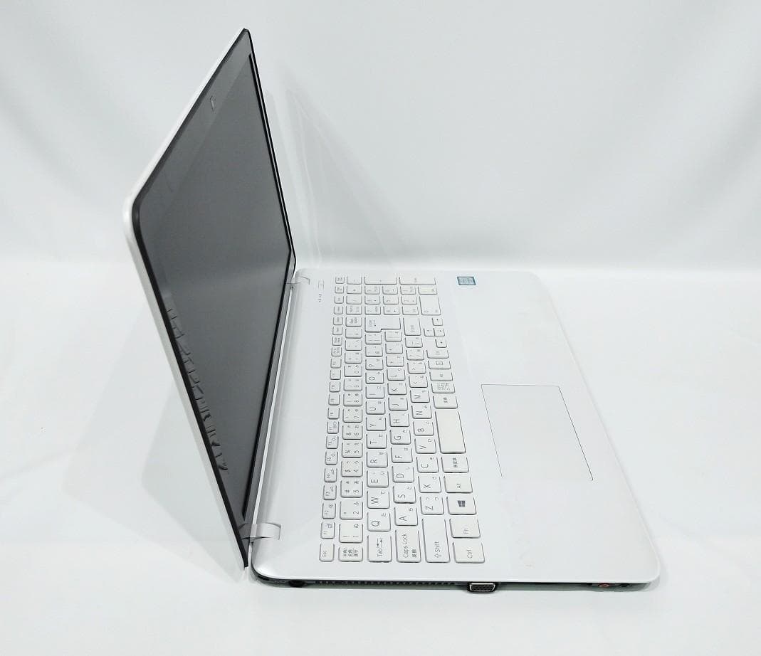 デイさんVJS151C11N Core I3 SSD 8GB DVD