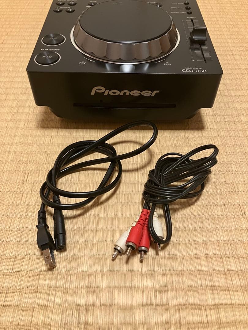 Pioneer CDJ-350 本体とケーブル