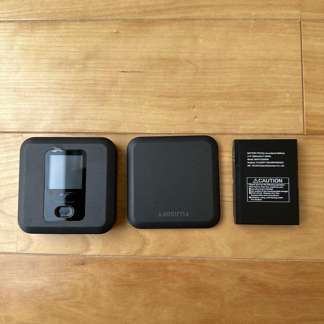 Fujisoft モバイルルーター FS040W - メルカリ