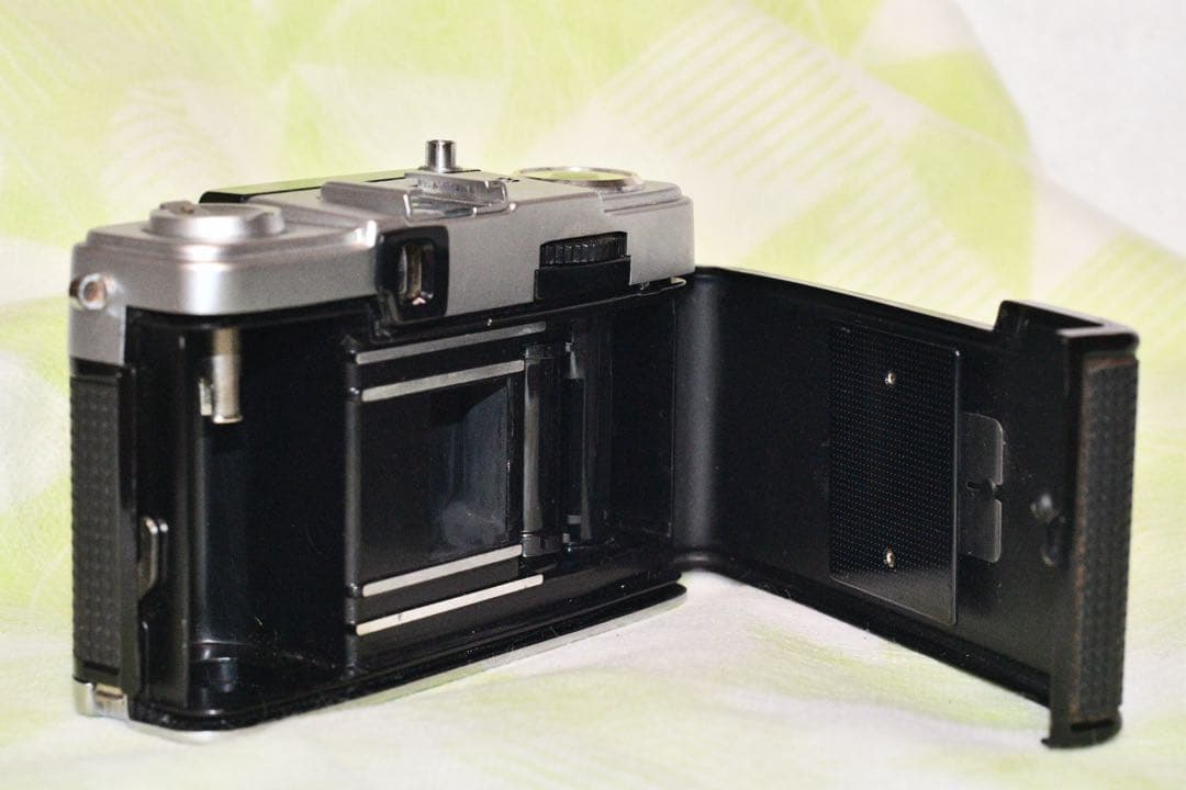 《動作品》OLYMPUS PEN EE-3 a390