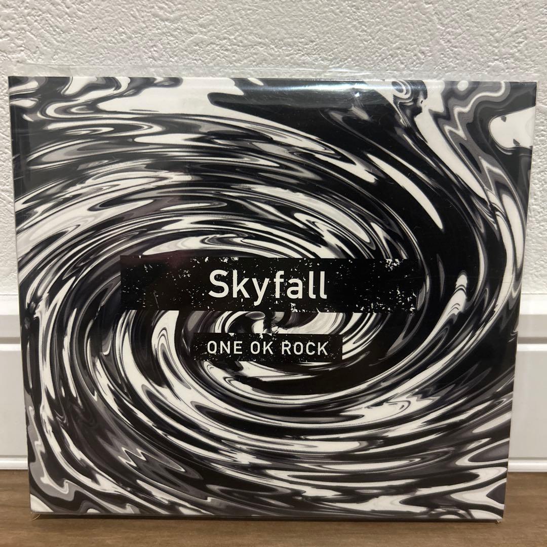 正規品 新品未開封 ONEOKROCK ワンオク Skyfall 会場限定CD - メルカリ