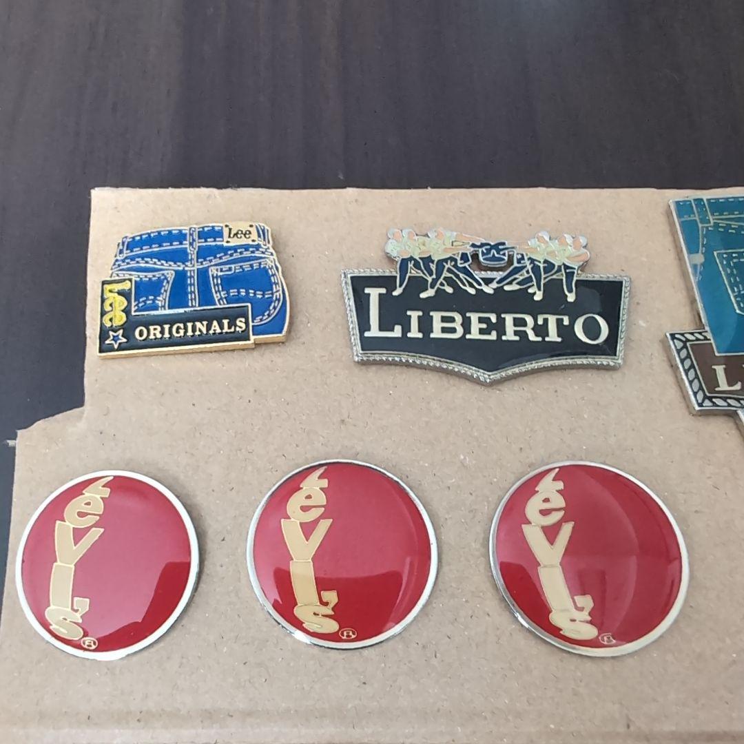 ヴィンテージバッジセット Levi's Lee Wranglerラングラーピンズ