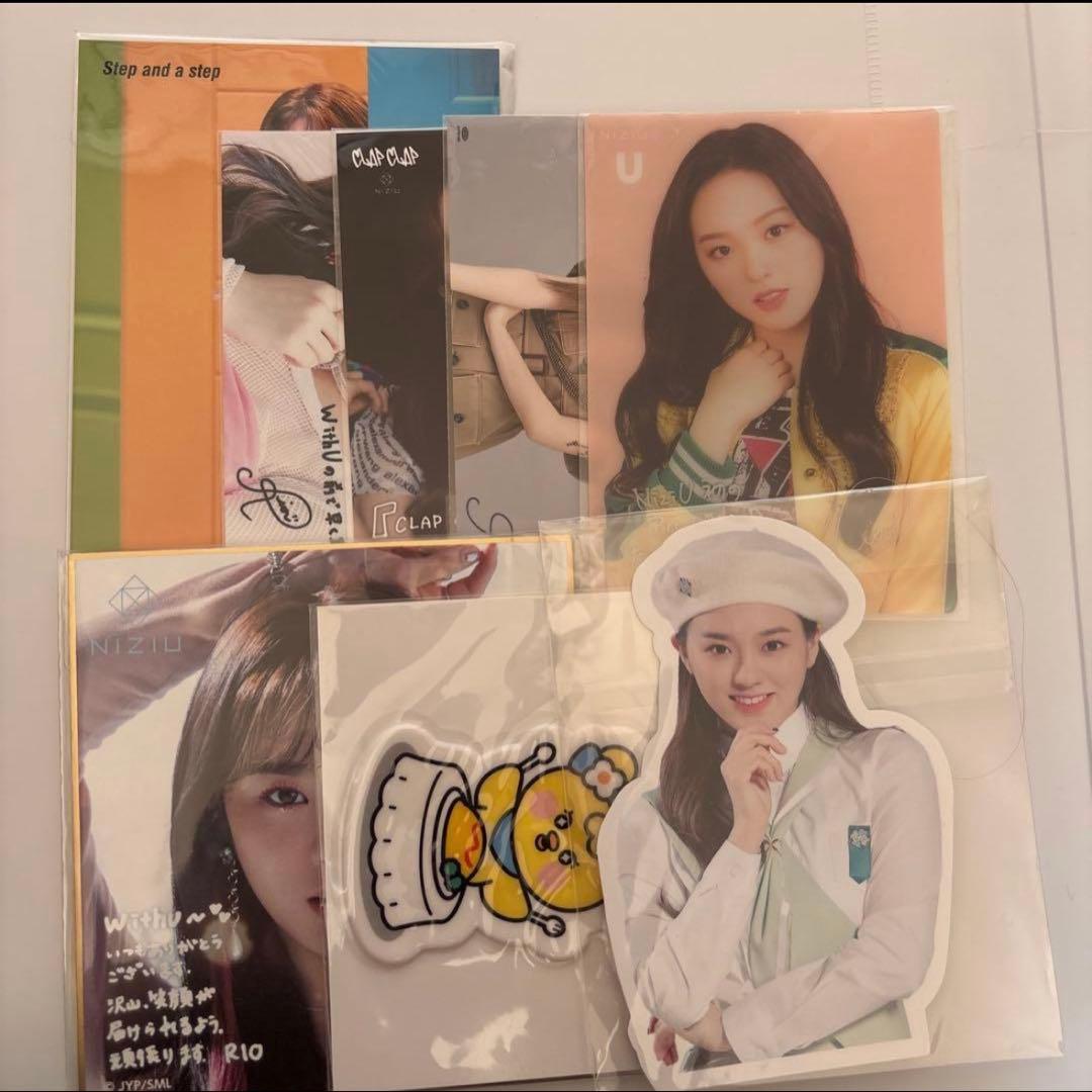 NiziU リオ まとめ売り - メルカリ