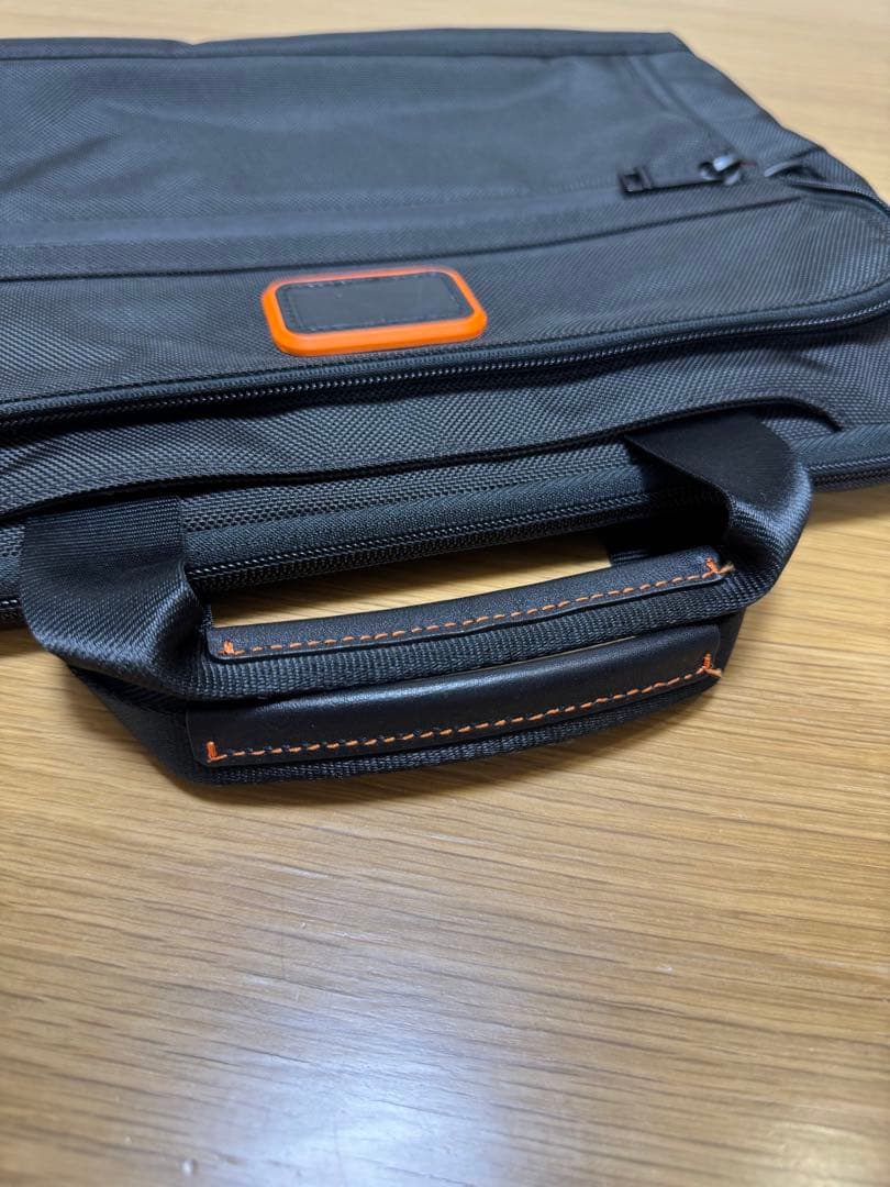 TUMI 限定 クリスプラット ラージトラベルラップトップケース - メルカリ