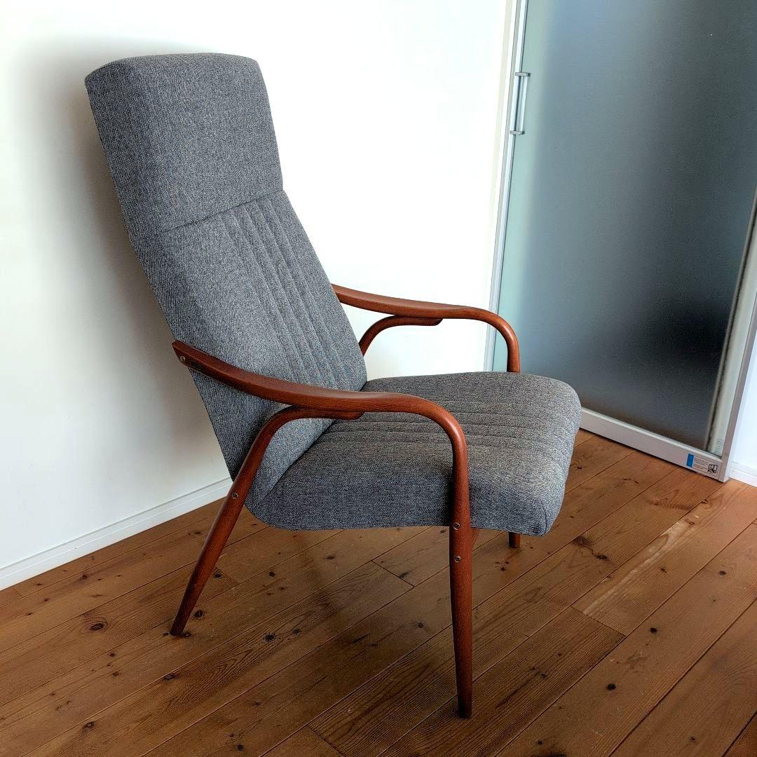 TON ウニコ グレー ラウンジチェア 木製脚 ハイバックチェア - メルカリ