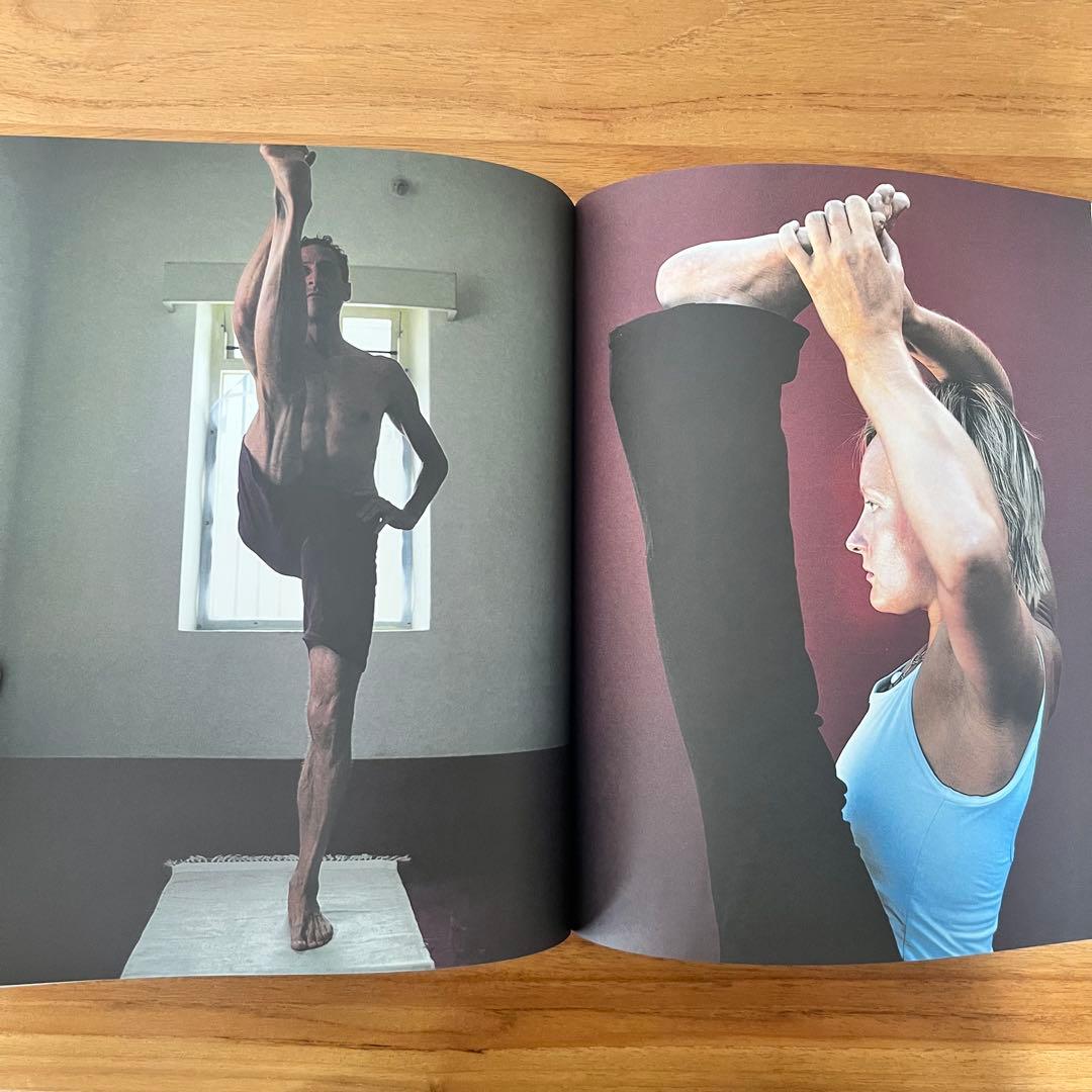 MYSORE STYLE 写真集 アシュタンガヨガ AshtangaYoga - メルカリ
