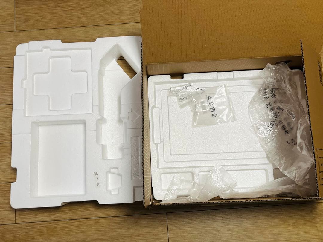 美品】LG 24QP750-B WQHD IPS モニター付属品完備·元箱あり - メルカリ