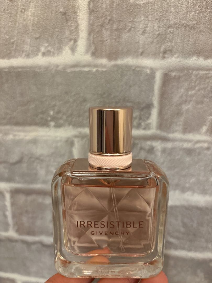 ジバンシー　イレジスティブル オードトワレ 50ml Givenchy Amazon | イレジスティブル オーデトワレ | Givenchy | オードトワレ