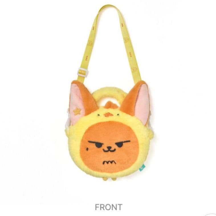 TXT ソウルコン プルバトゥ クロスバッグ - メルカリ