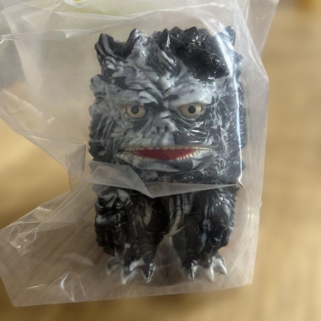 シカルナ工房 ウルトラCUBE ガラモン マーブルVer ソフビ - メルカリ