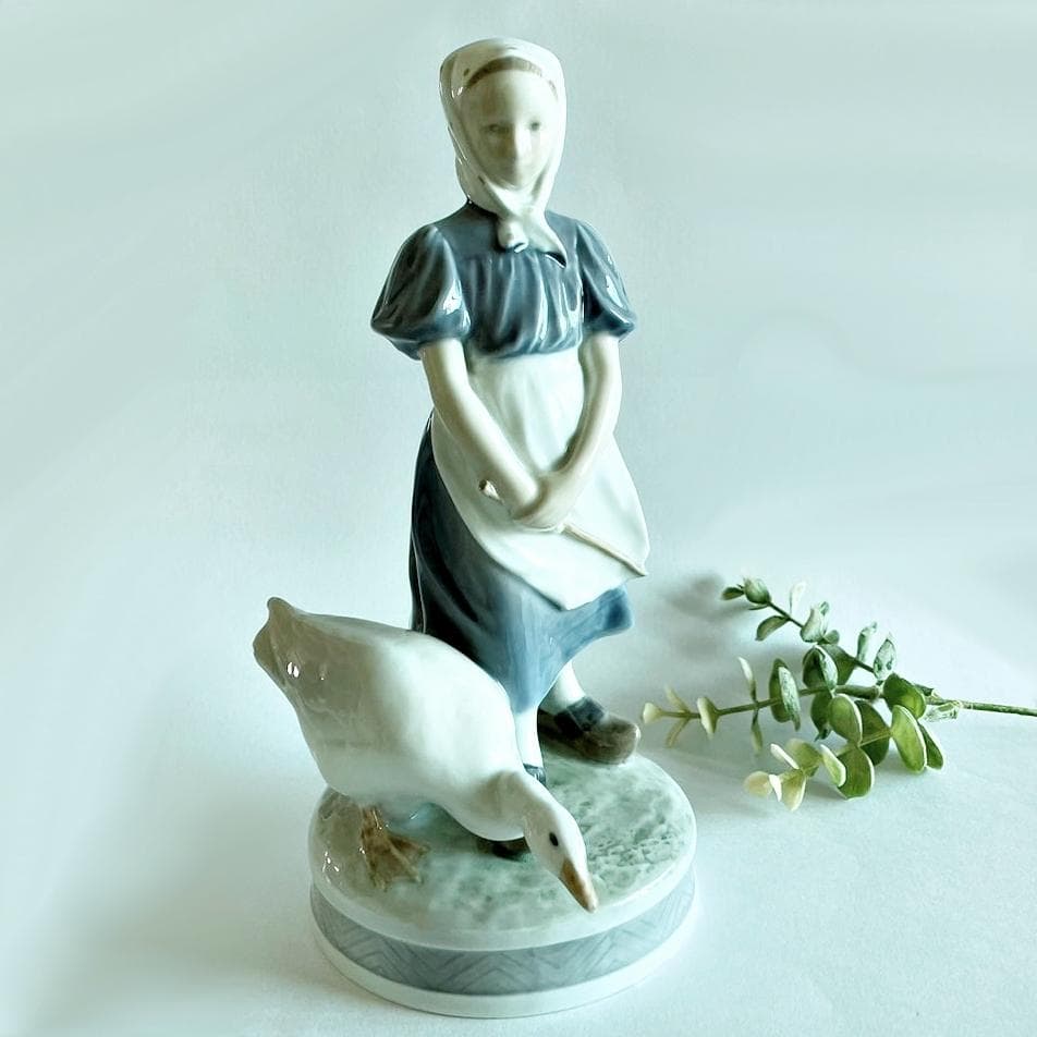 ロイヤルコペンハーゲン 少女 アヒル フィギュリン