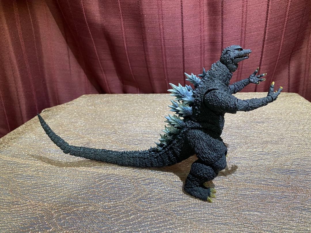 S.H.MonsterArts ゴジラ　アクションフィギュア