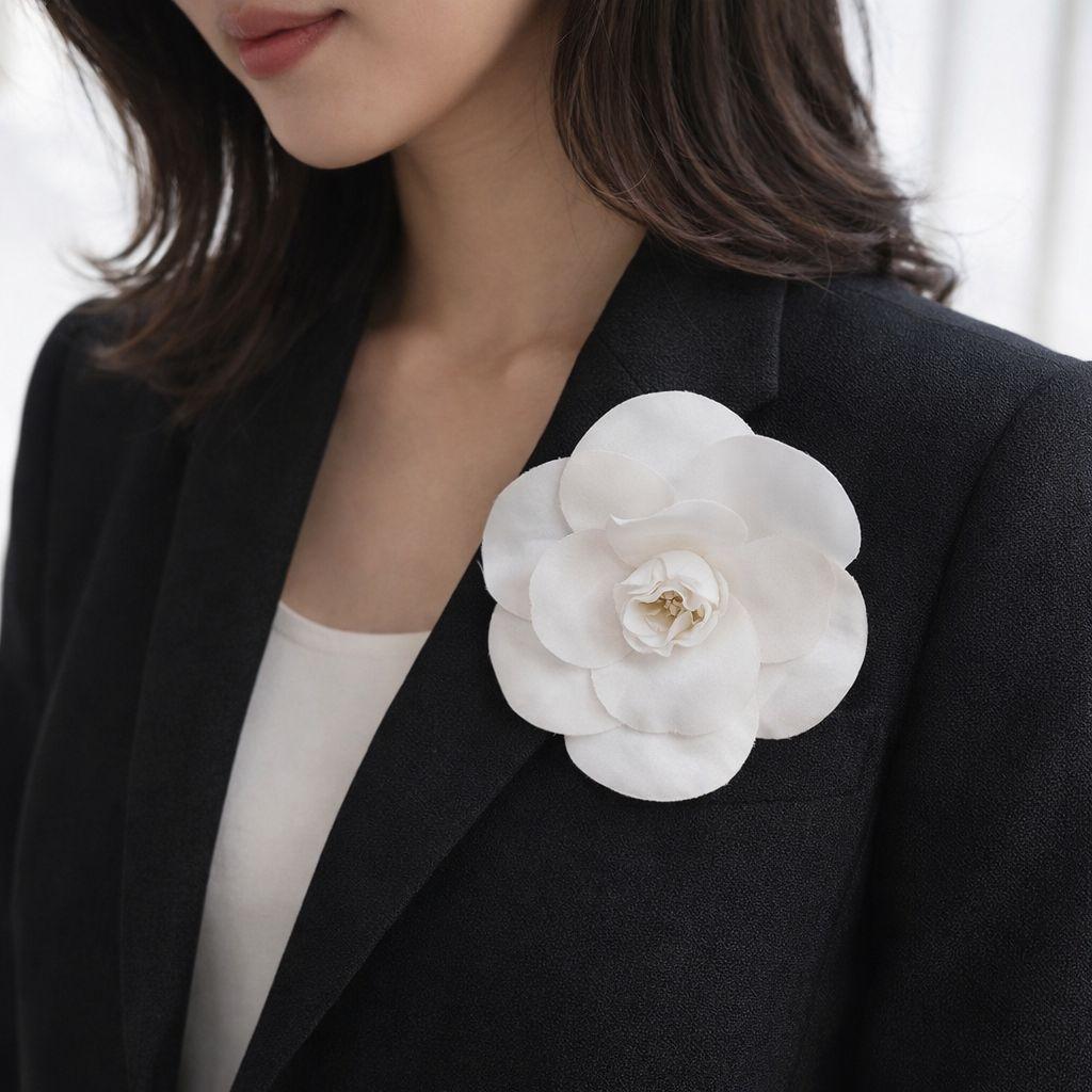 CHANEL シャネル カメリア コサージュ 11cm ホワイト 刻印プレート