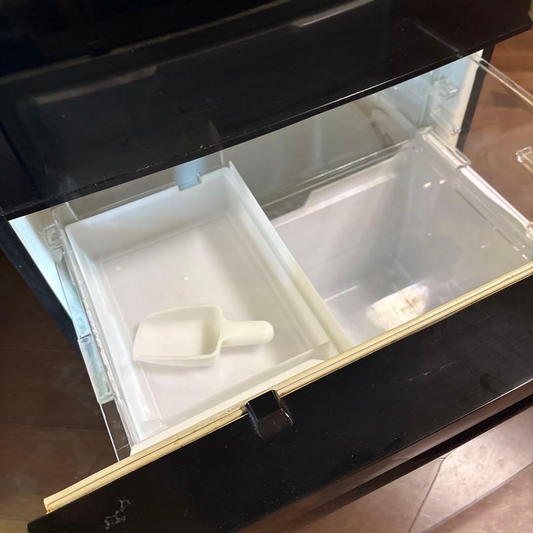 引き取り可能な方限定 三菱ブラック冷蔵庫 冷凍庫付き - 冷蔵庫