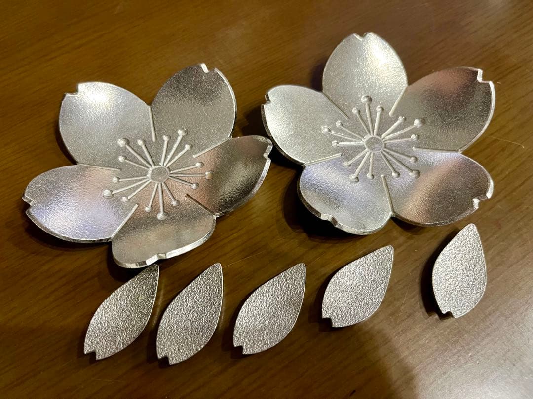 ⭐︎まろん⭐︎能作　桜　箸置き5つ➕菓子置き2つセット 日本の美しい風情を感じる錫製の箸置き | 能作 箸置 – さくら – 5ヶ入