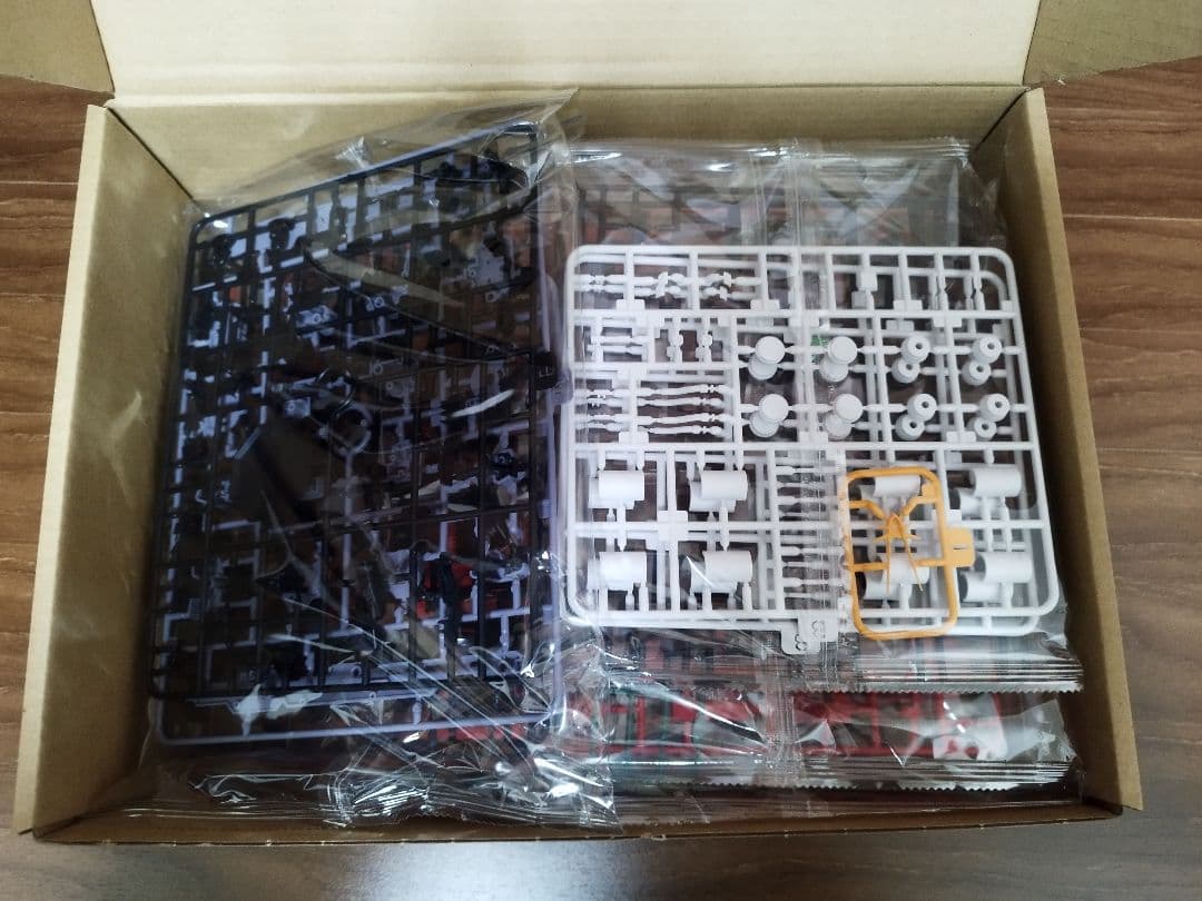 ガンダムTR-6リハイゼ似 プレーンザリガニエクルビス 海外製 HG相当