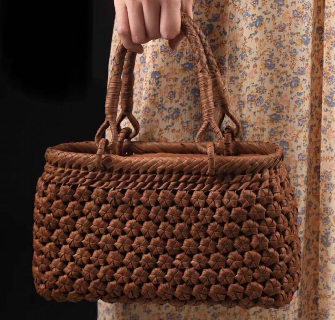 山葡萄かごバッグ 新品バッグ 手提げ 籠 保存袋付き 手作りバッグ 山葡萄かごバッグ 手作り 山葡萄籠バッグ 内布あり 三つ編み A4サイズ