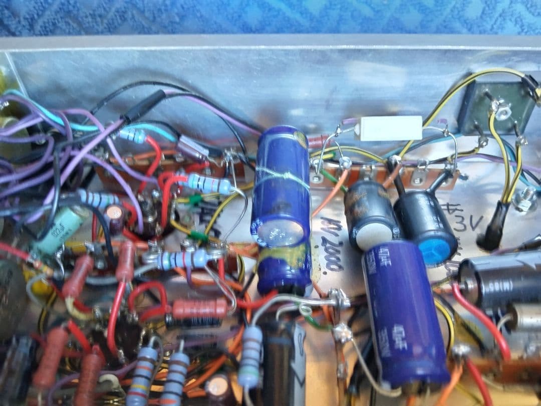 自作 マイク付き NF ステレオプリアンプ動作品の出品です。