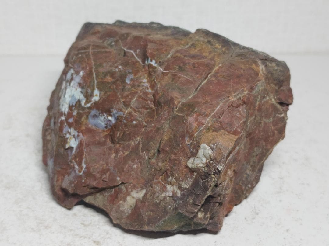 佐渡産 1.8kg 赤玉石 赤石 原石 鑑賞石 自然石 誕生石 鉱物 鉱石 水石