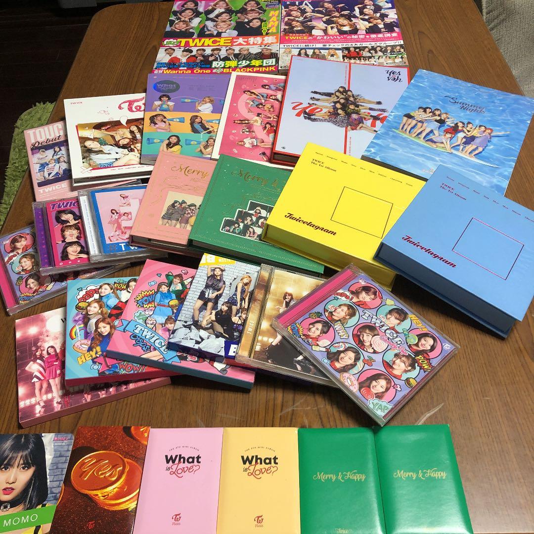 TWICE CD K-pop特集本　トレカなど TWICEグッズ フォト カード 55枚 セット トレカ トゥワイス 写真 全員