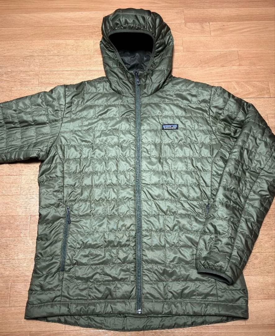 美品 Patagonia ナノパフ フーディ メンズ Lサイズ patagonia（パタゴニア） ダウン アウター ナノ パフ フーディ メンズ