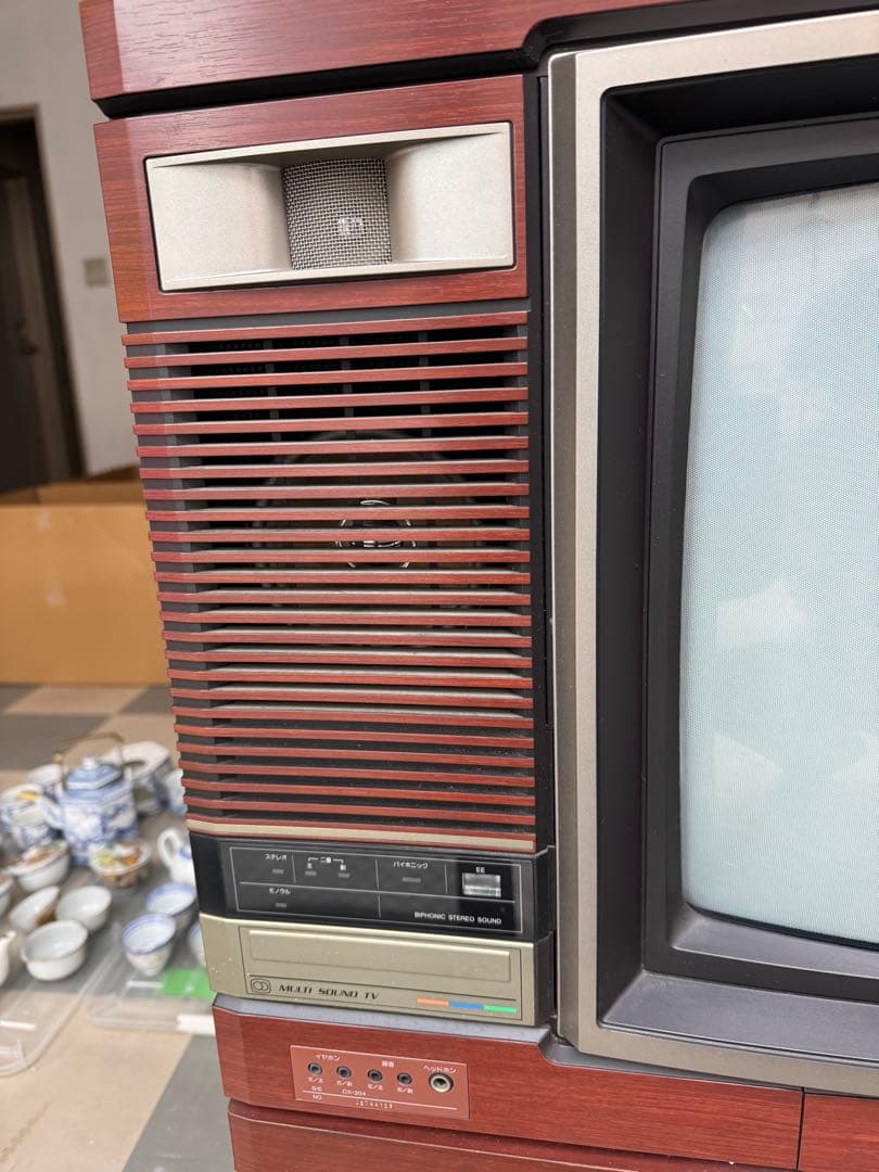 Victor ブラウン管テレビ 木製キャビネット - メルカリ