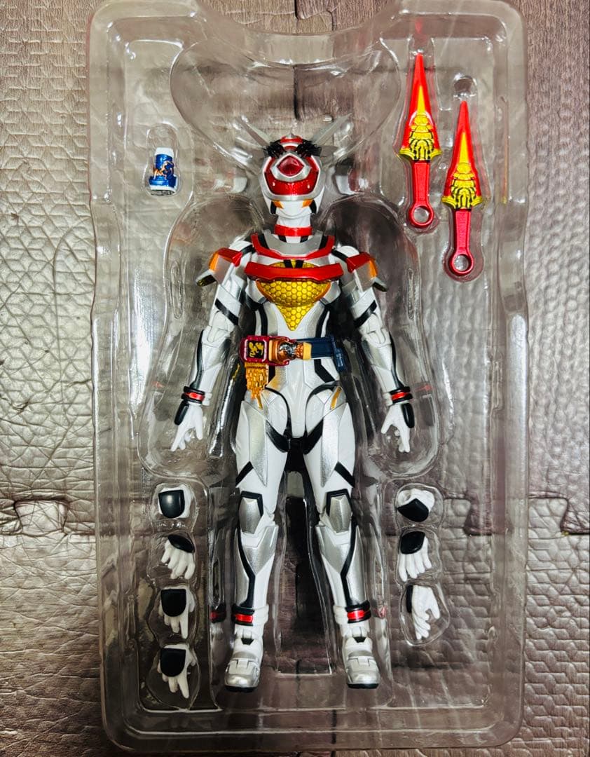 S.H.Figuarts 仮面ライダーリバイスシリーズ　4種セット　開封済