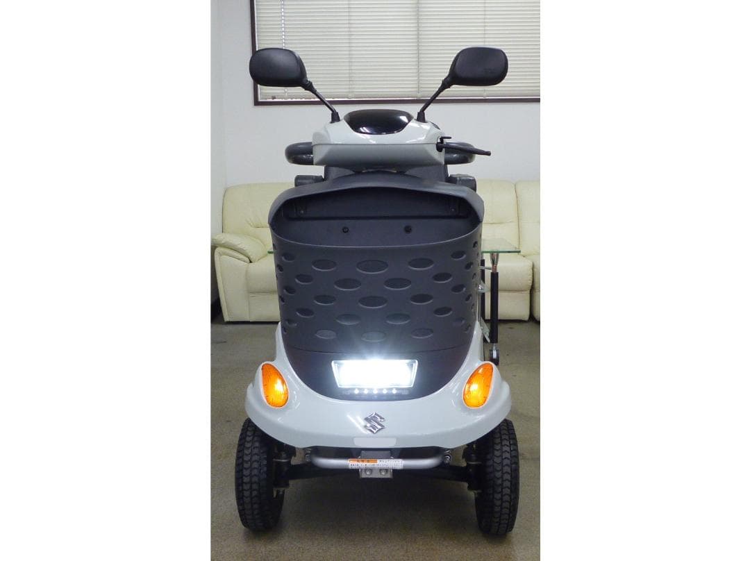 ほぼ全国送込♪ セニアカー電動四輪車いす2015年製 ET4D7 シニアカー