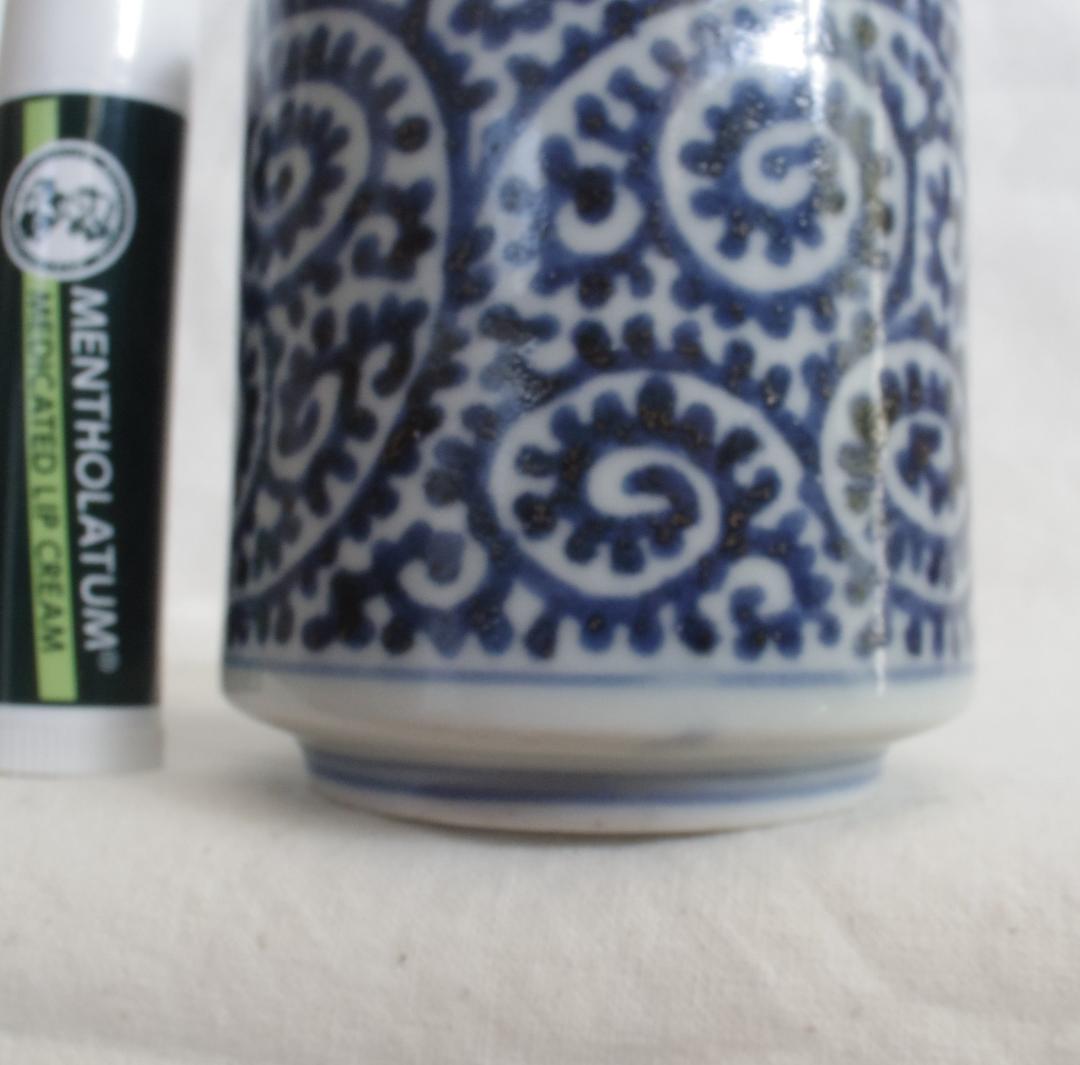 筒茶碗 染付 タコ唐草 古伊万里 江戸期 ☆画像⑧⑨、欠けx2