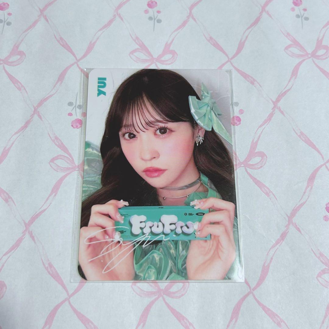 FRUITS ZIPPER 櫻井優衣 カラコン 特典 サイン入りステッカー - メルカリ