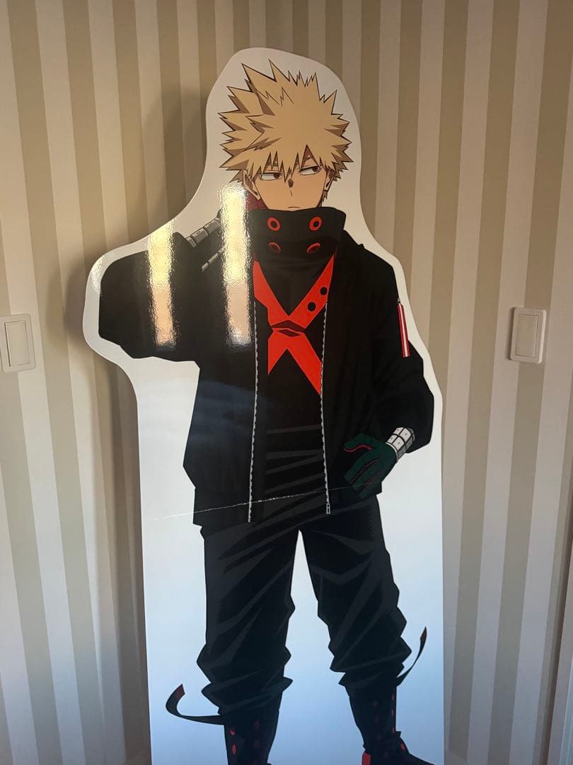 ぴっぴ様専用 ヒロアカ 爆豪勝己等身大スタンディ 等身大パネル - メルカリ