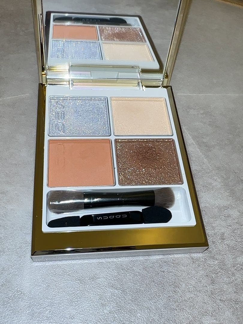 SUQQU スック シグニチャーカラーアイズ 150 光飾 ホリデーコレクション SUQQUクリスマスコフレ2025】シグニチャー カラー アイズ 150 光飾が