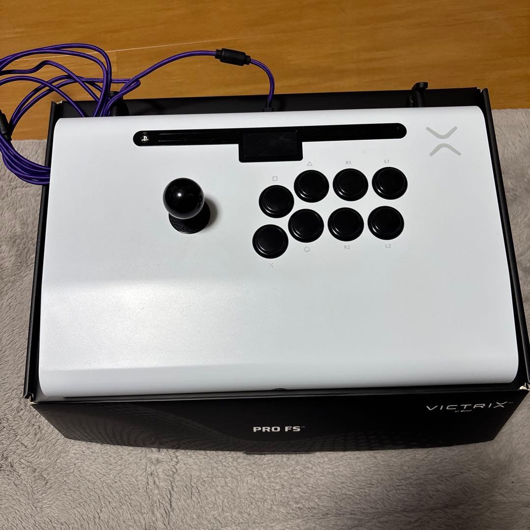 Victrix Pro FS ホワイト Amazon.com: Victrix Pro FS Playstation Esports Fight Stick for PS4