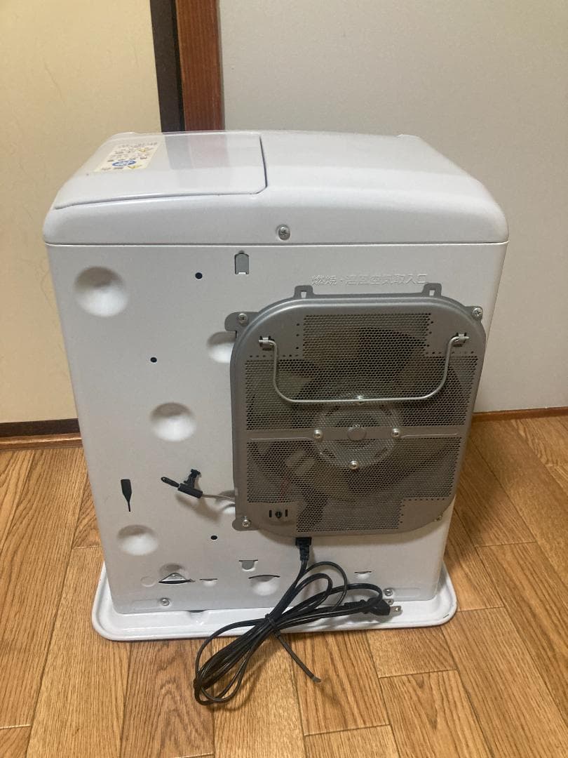 ★美品★5.0L■2022年製 ダイニチ　石油 ファンヒーターFW-3222NC