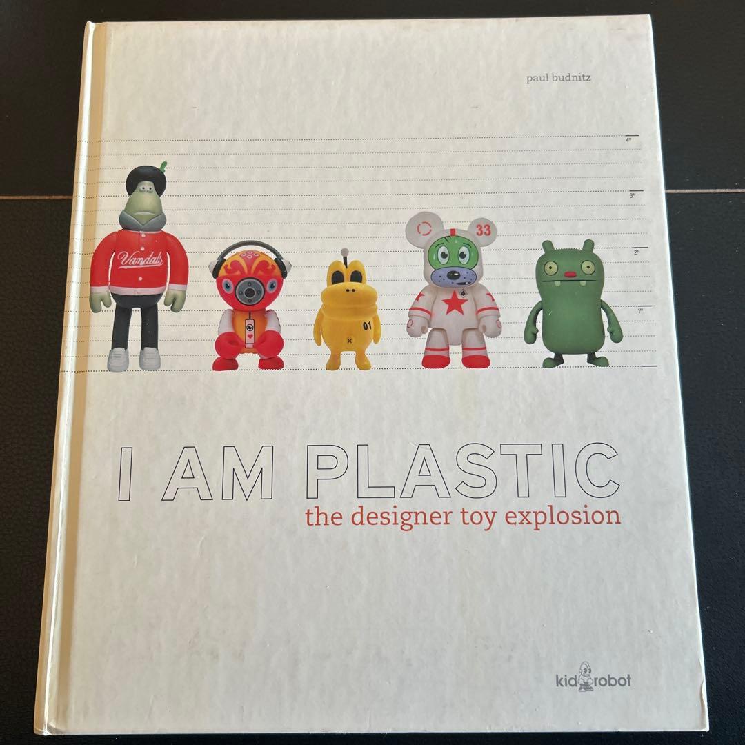 洋書 kid robot I AM PLSTIC アートトイ　作品集・写真集 I Am Plastic, Too: The Next Generation of Designer Toys: Budnitz