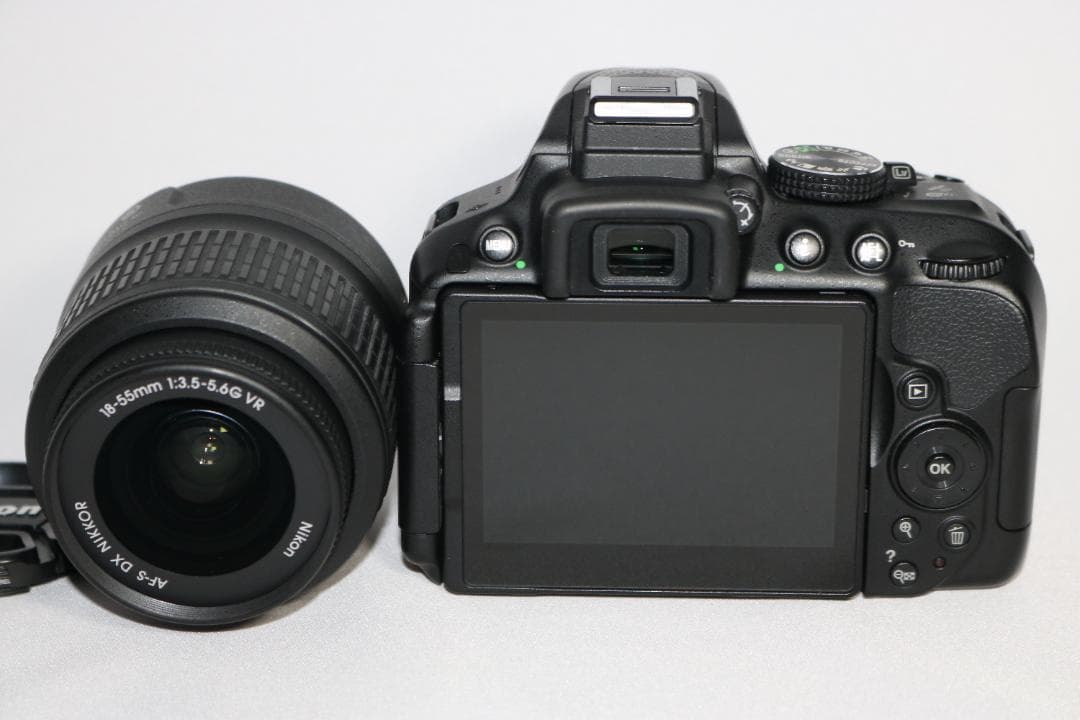 ☆D5300☆NIKON ニコン☆Wi-Fi内蔵 一眼レフ