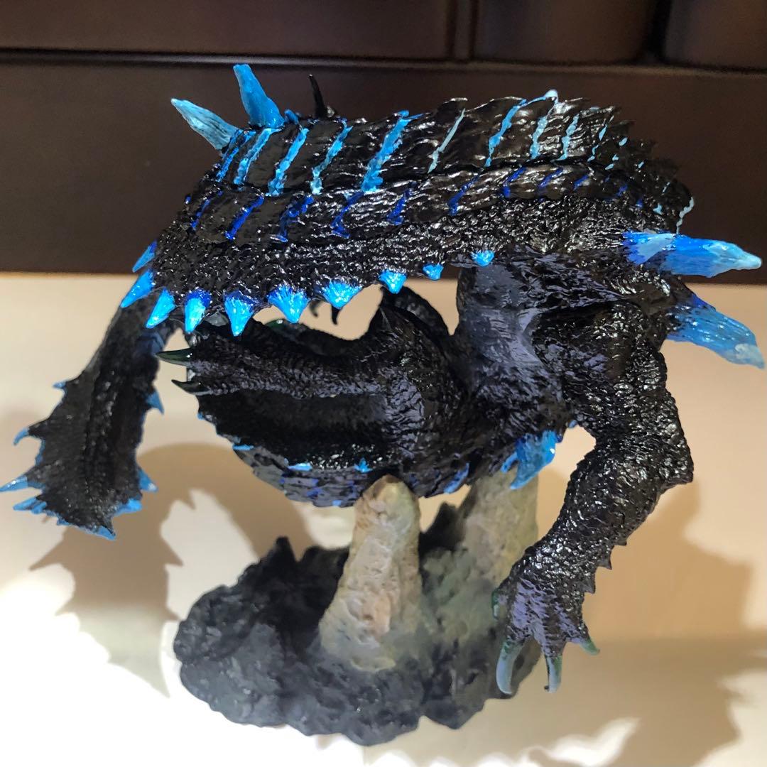 塗装済み ラギアクルス希少種 クリエイターズモデル フィギュア - メルカリ