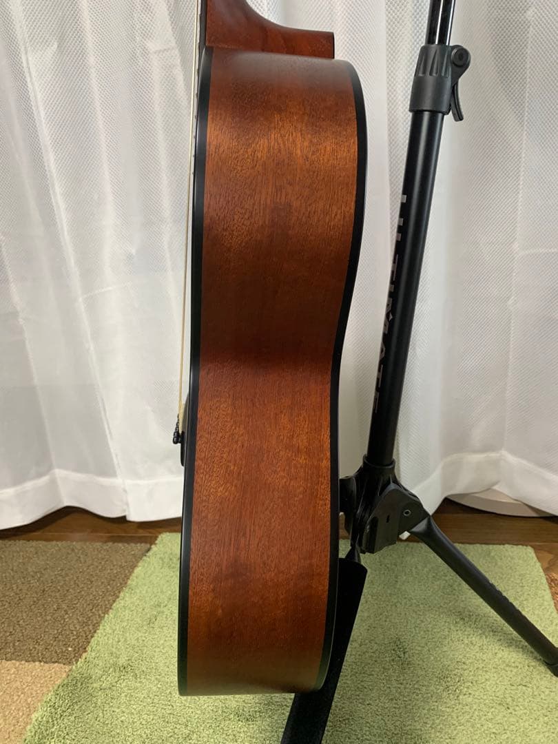 K.Yairi RF-65 HB L.R.Baggs LYRICピックアップ搭載