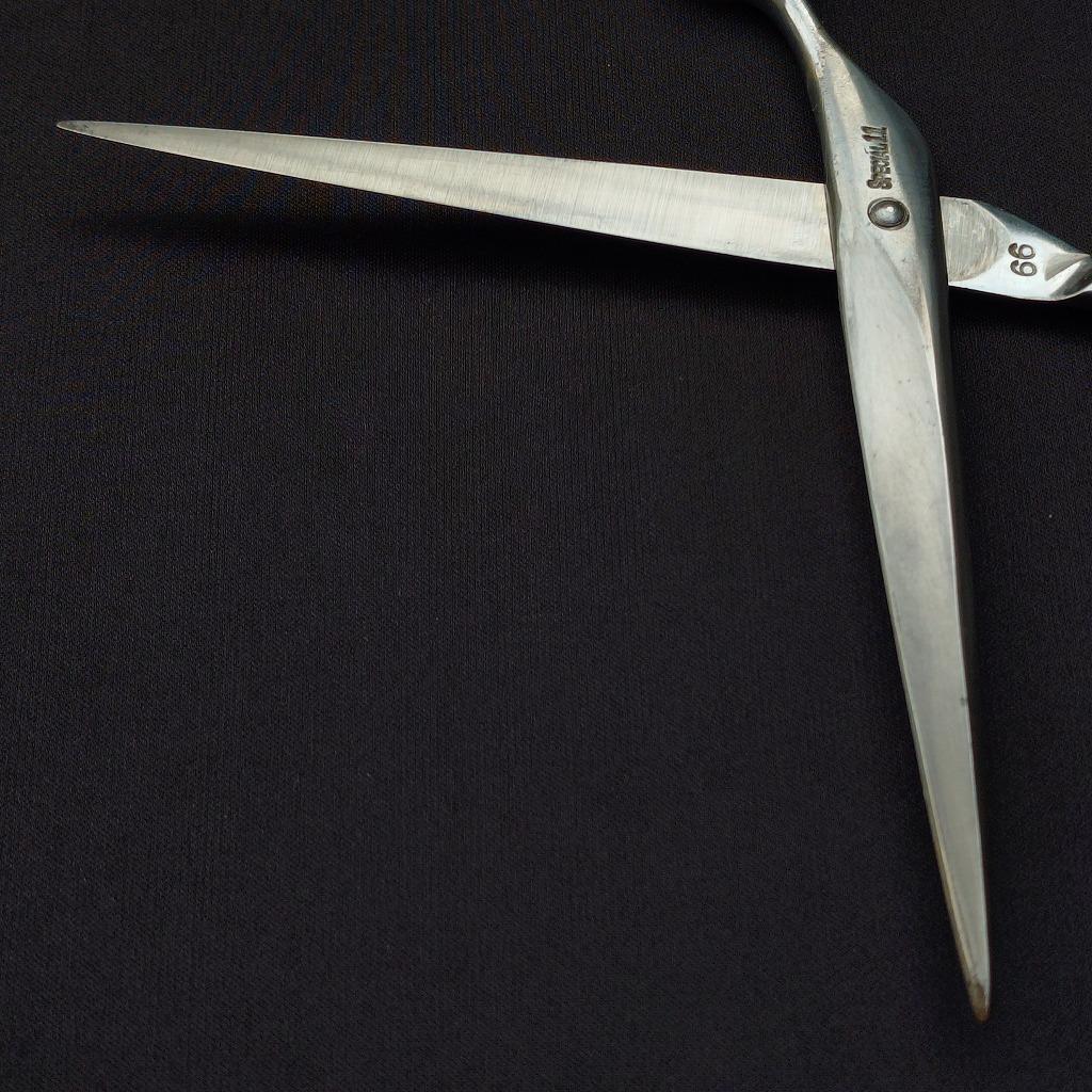 散髪鋏 シザー ニワトリ T.INOUE 全長約190㎜ 散髪バサミ《0344》