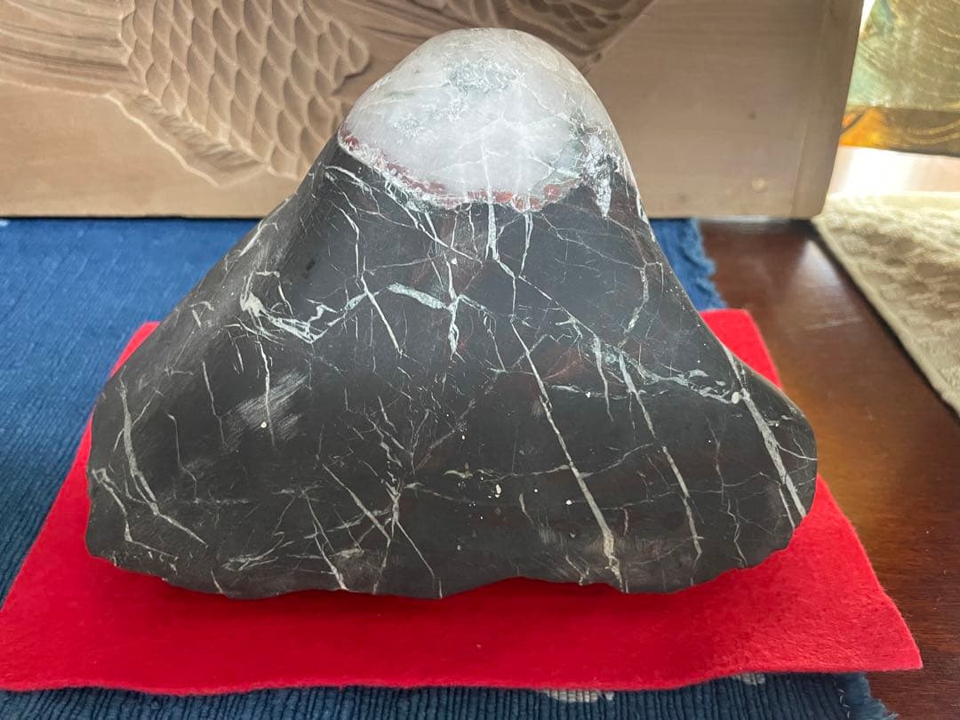 山形 水石 黒白模様 約18cm 山形の水石 白黒模様 - メルカリ