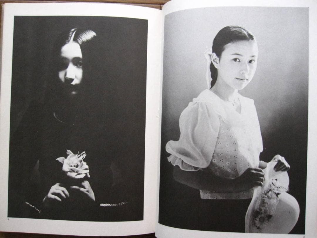 浪漫寫眞 私のアリス達 荒木経惟 青林堂刊 1981年 初版 函 帯付 - メルカリ