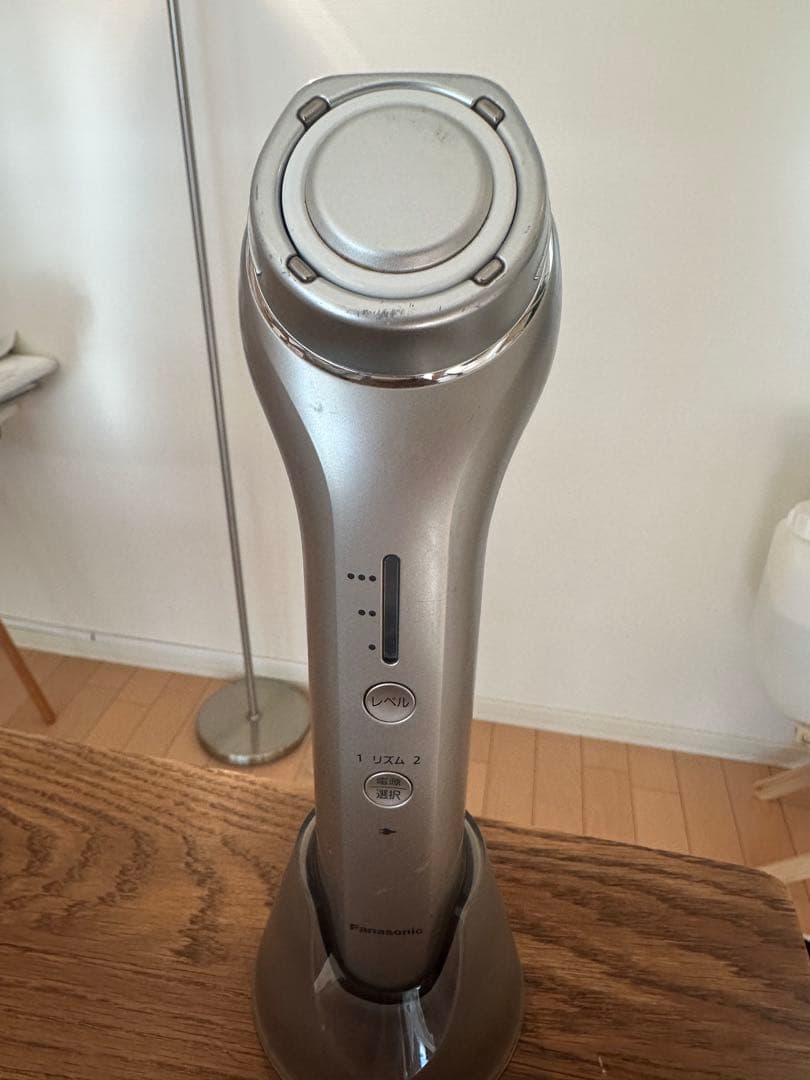 Panasonic 美顔器 シルバー パナソニック　EH-SR73 概要 RF美顔器 EH-SR73 | フェイスケア（スチーマー・美顔器） | Panasonic