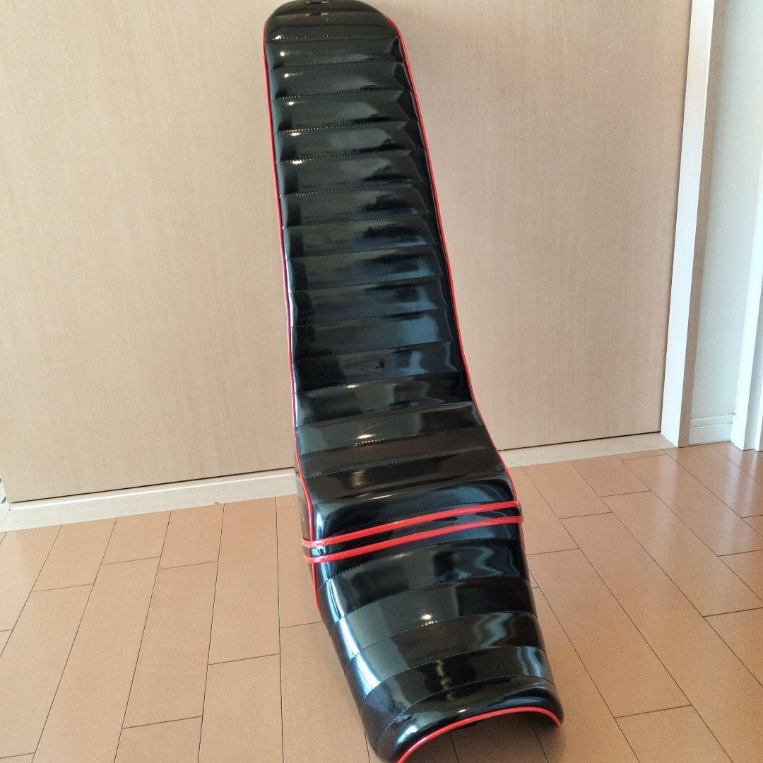 ジェイド250☆バイク3段シート 黒/赤 エナメル素材☆ - メルカリ