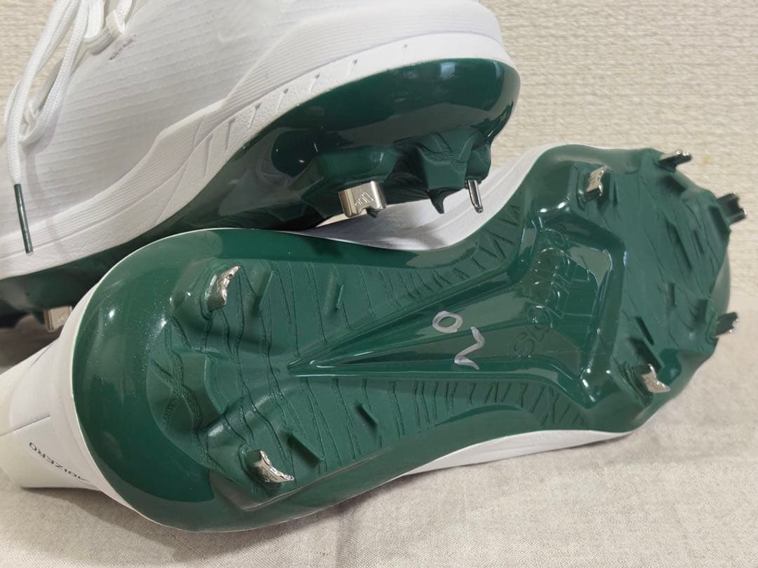【日本未発売】adidas 海外モデル スパイク グリーン 28.5cm ⑧