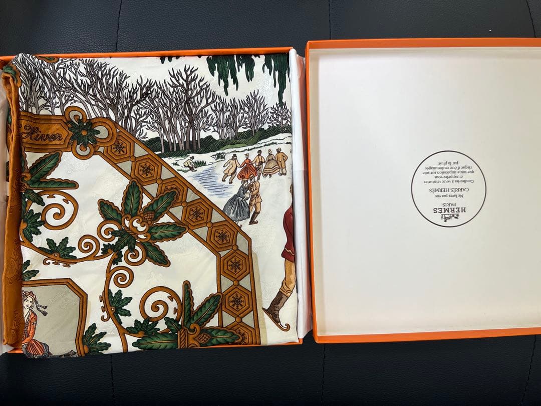 エルメスのカレ90「Scènes de Patinage（スケートの情景）」 - メルカリ