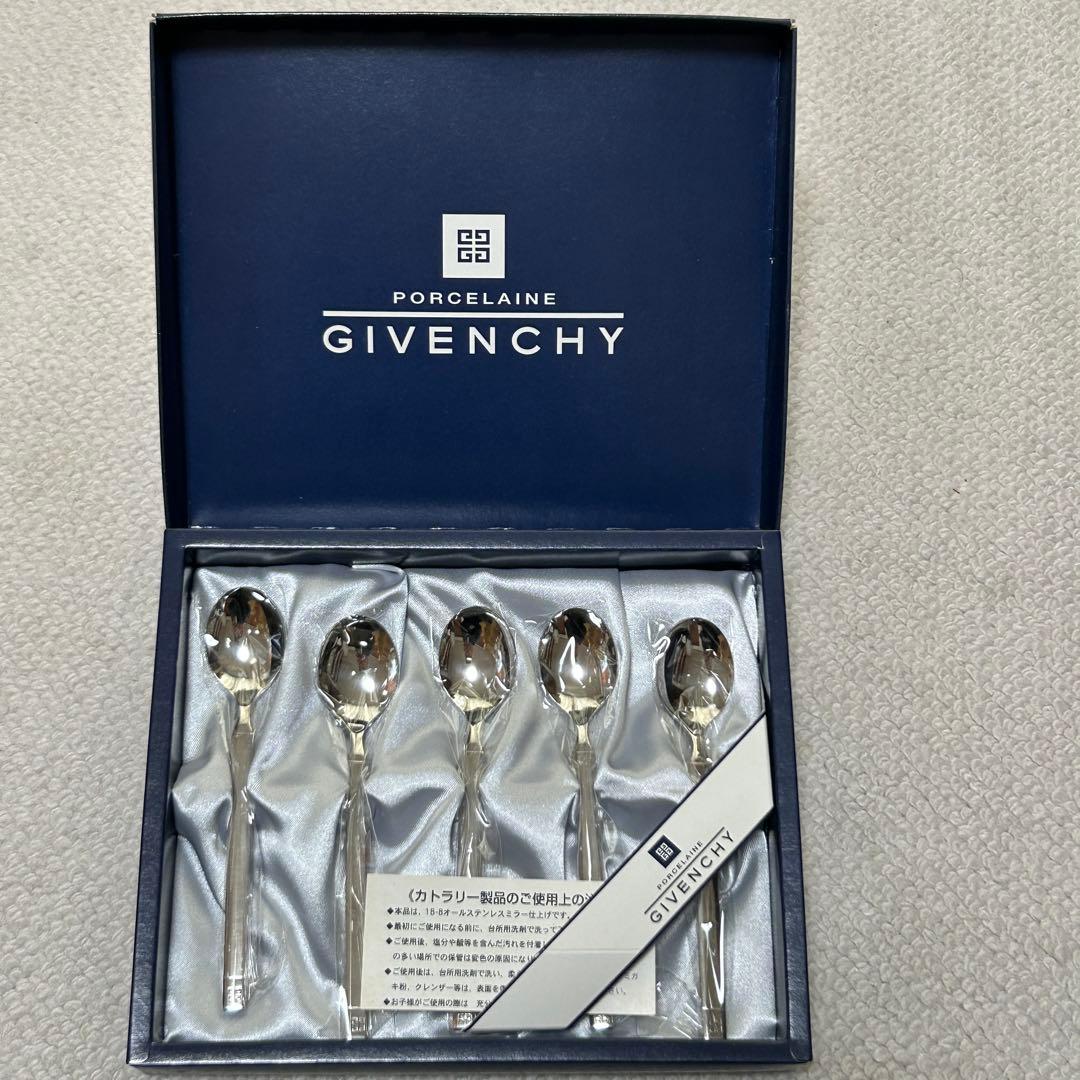 新品未使用品 ジバンシー GIVENCHY カトラリーセット 5本 18-8 - メルカリ