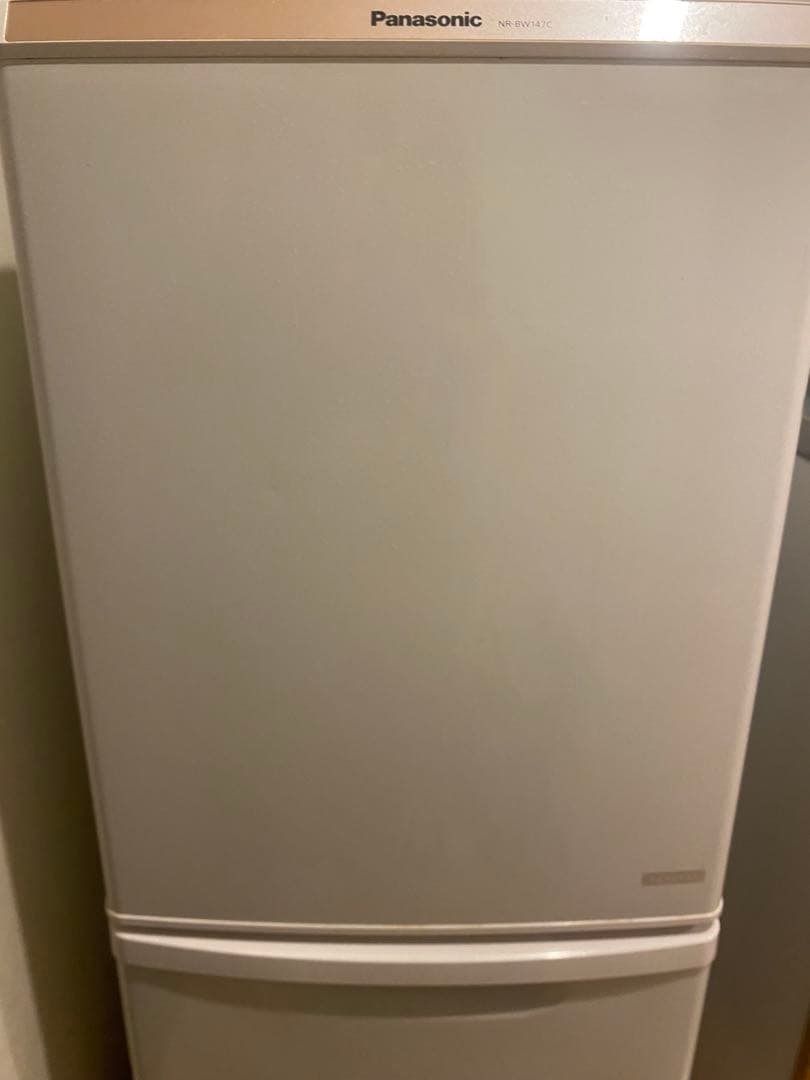 冷蔵冷凍庫2ドア 一人暮らし用 138L パナソニック ホワイト Amazon.co.jp: パナソニック 冷蔵庫 2ドア 138L マットバニラホワイト